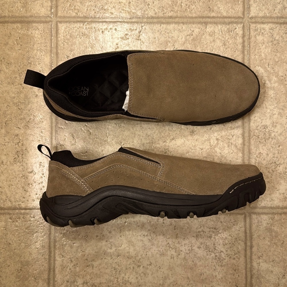 NWOT tan Ocean + Coast slip on. Size 11 1/2